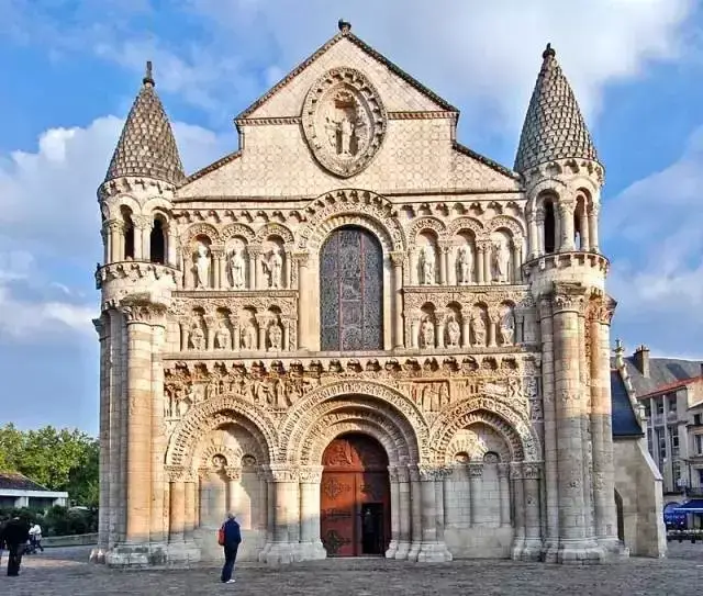 塔乌尔,圣克莱门特教堂(sant climent de taüll),罗马式建筑,12