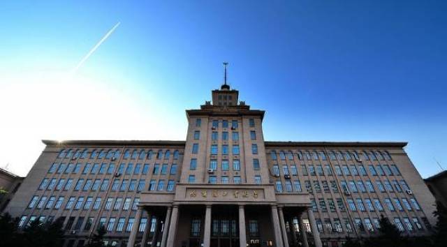 mba商学院走进华章课堂系列之十七——哈尔滨工业大学