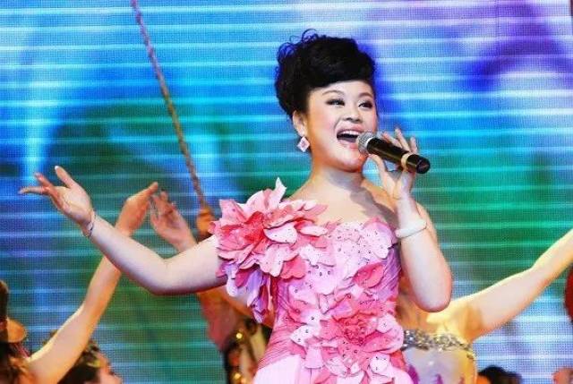 河曲文笔镇南元村的美姑娘,中国有名的民歌手—许海霞