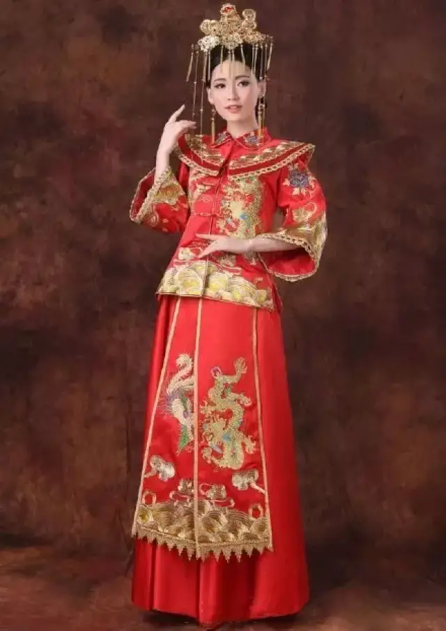原来龙凤褂和秀禾服有这么多区别!来跟明星学