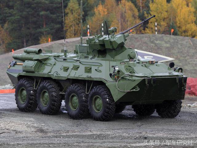 俄军btr-82a步战车现代大型武器装备由于结构复杂配置高造价也越来越