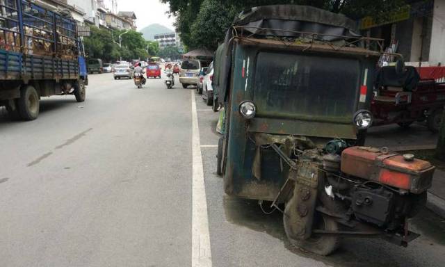 【掌上恭城随手拍】火龙果里居然吃出了白蛆?