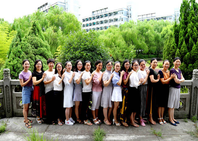 教师节,给江中男神女神们打call啦!