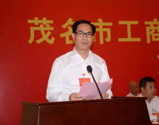 市政协副主席崔锡明讲话