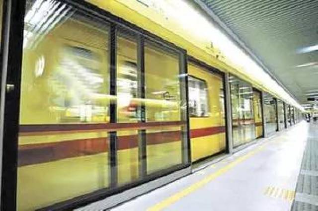 广州地铁3号线把所有乘客赶下车因为