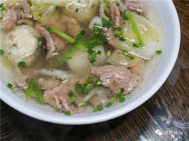 今天,我要为莆田菜打call!一碗卤面用15种配料