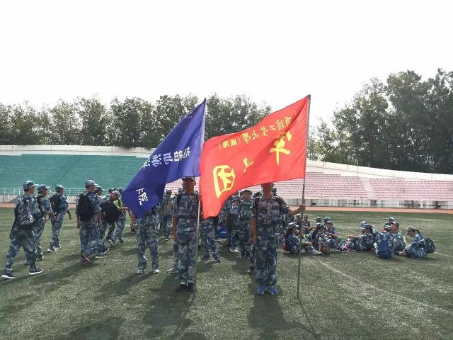 军训日日日日日日日常(小薇找来了太阳)