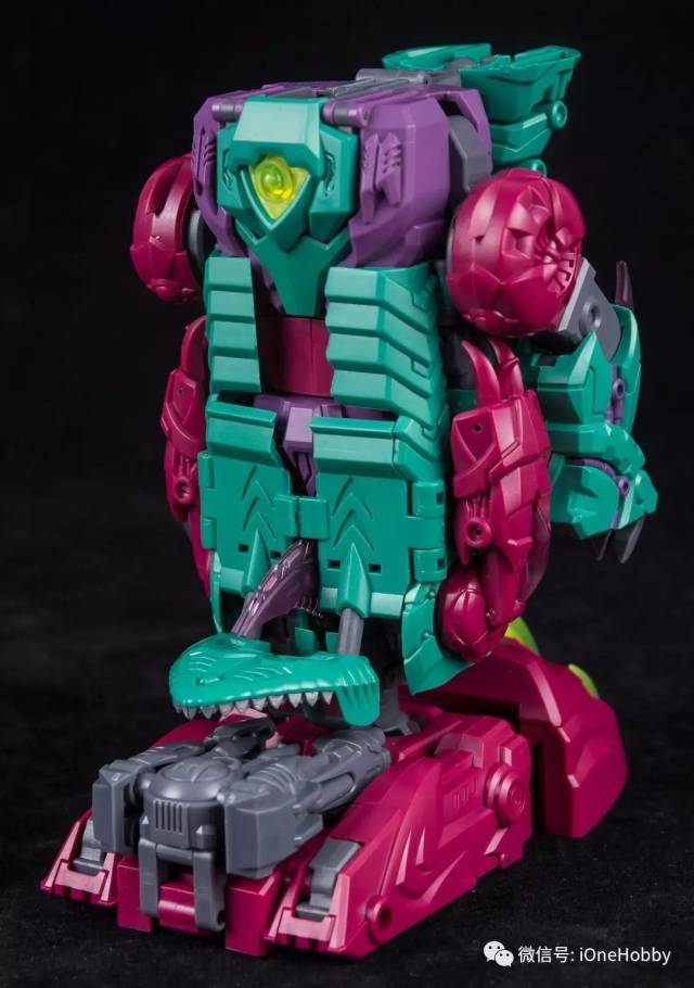 tfc toys 巨齿鲨(狂咬) 评测 | 变形金刚 海底狂魔·波塞冬大合体