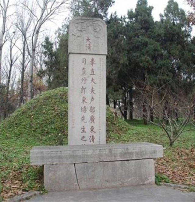 羲车鞭去疾,收管付嫦娥.