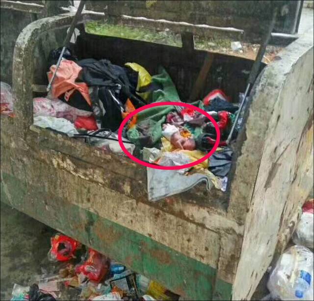 孩子出生不到24小时就被奶奶,外婆扔垃圾桶!