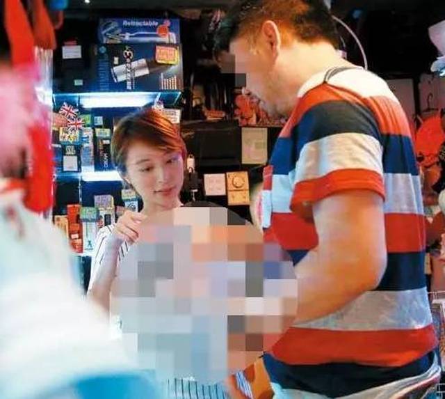 包衣先孕、卖情趣用品、夜店卖酒,那些年的港情趣紧身全女子未婚图片