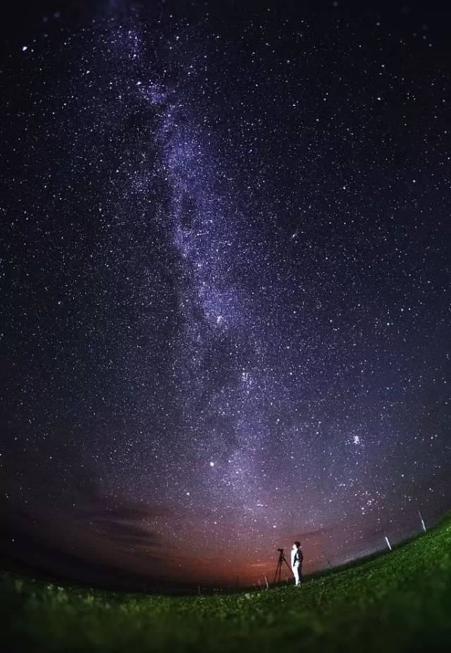 没想到这些伸手不见五指的地方居然是星空的保护区