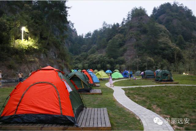 鹿苑寺烧烤基地