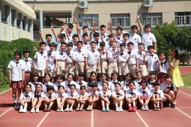 我们的美好时光——书生小学五,六年级班级集体照展播