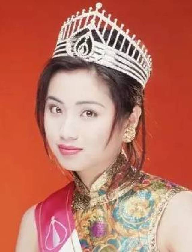 未婚先孕、卖情趣用品、夜店卖酒,那些年的港公众信有微哪些号情趣图片