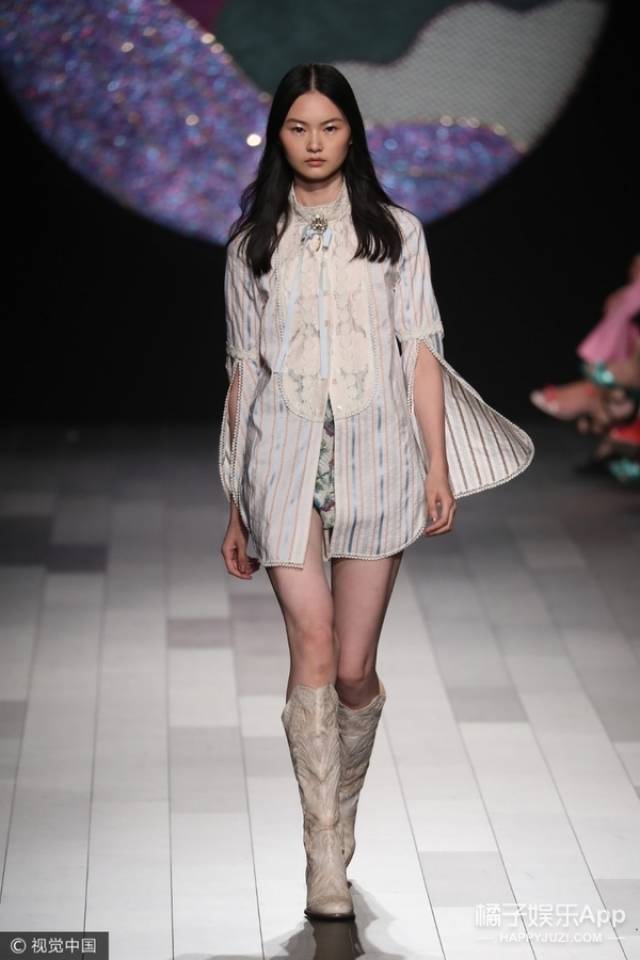 刘雯雎晓雯走秀,anna sui18春夏波西米亚少女的梦_手机搜狐网