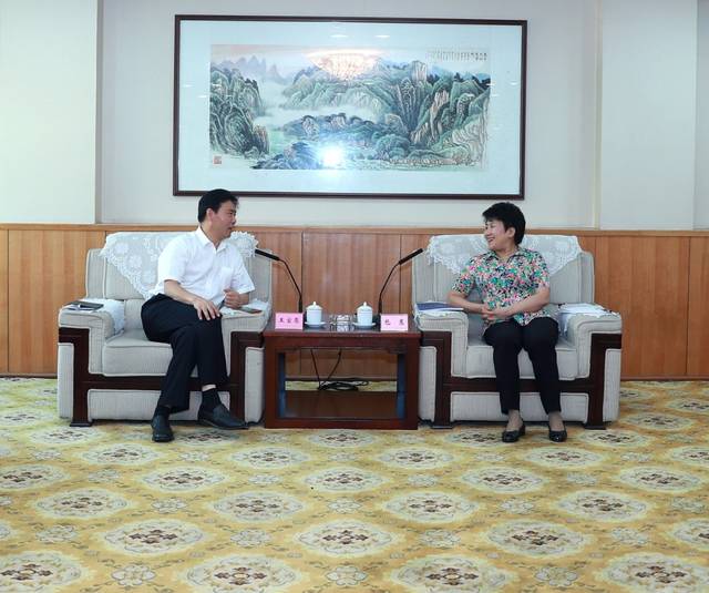 书记包惠会见 中铁北京工程局集团有限公司 副总经理王宝恩一行时说