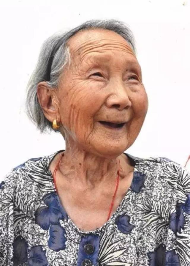 当年《朝阳沟》里的银环和二大娘,如今过得怎么样? ‖张培林