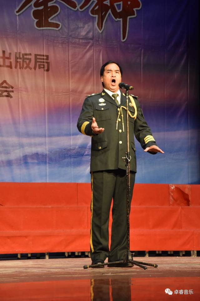 《十送红军》,《西江月·井冈山》,《共和国的春天》,《真是乐死人》