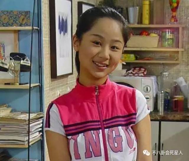 杨紫当年凭借《家有儿女》小雪一角,红遍全国.