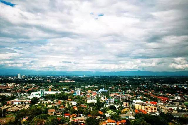 长沙人坐高铁可以去泰国玩啦!车票不贵比机票