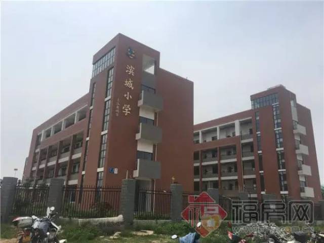 教育配套上,周边有厦门滨城小学,吕厝学校,以及同安一中滨海小区,厦门