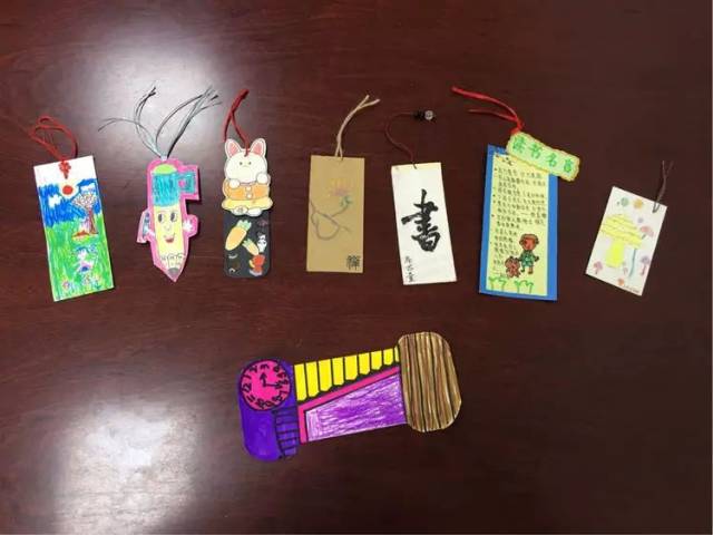 二年级暑期书签展示