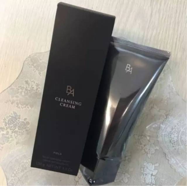 黑ba的卸妆乳液:普通护肤步骤:使用霜洁面膏化妆水步骤面霜防晒霜史莱姆的制作方法步骤图片
