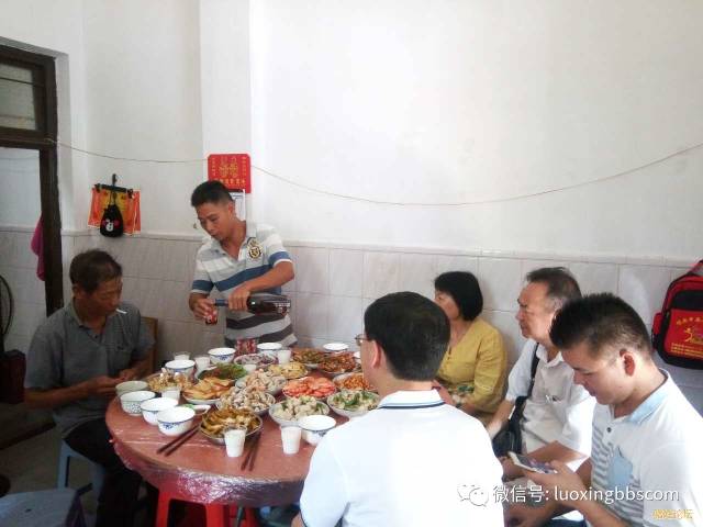 汕尾海丰梅陇黄竹平村的城隍庙举行城隍祈福活动