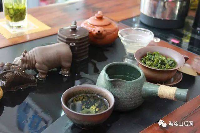 您知道吗?尚峰尚水新开一家茶馆儿,品茶,对弈还能