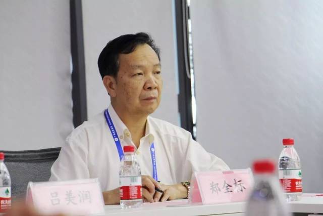 香港伯恩光(惠州)学有限公司书记 郑全标
