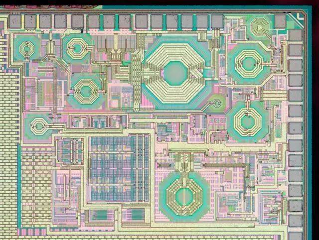剖开芯片内部,窥视绝美的内部电路