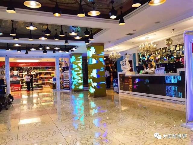 新村第一家!惊现网红食唱一体店,环境美爆!免费