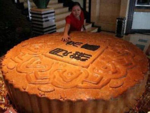 70,80,90后,吃月饼的样子,满满的回忆