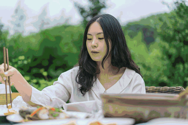 山里吃饭,篝火,听蝉鸣