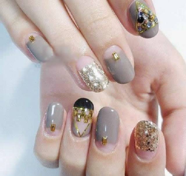 两个男孩美甲为你奉上的一整套的美甲宝典