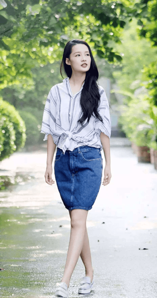 有演技却火不了!李沁为何错过小龙女,陆雪琪两个女一角色?
