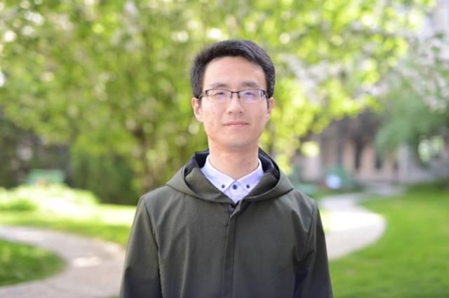 陈大鹏简介 陈大鹏,清华经管学院金融系在读博士生,研究方向为公司
