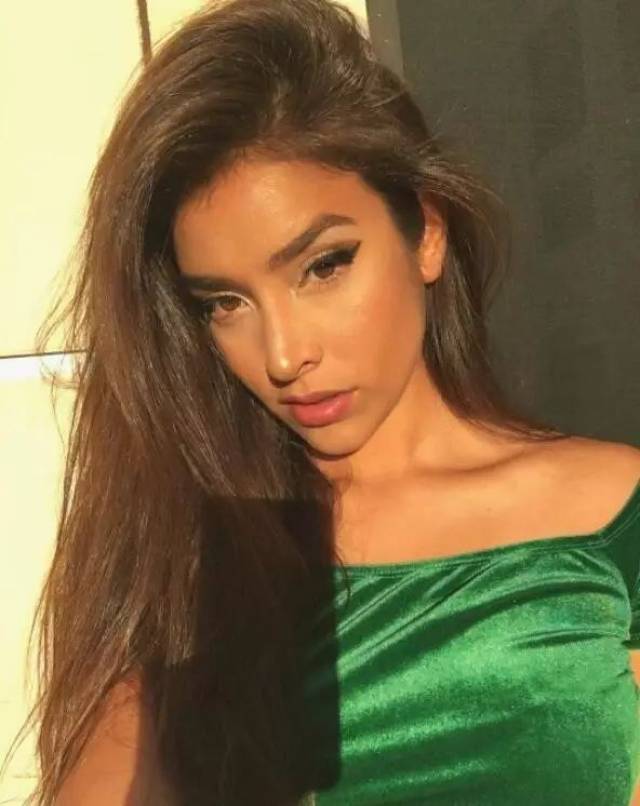 最性感的nba老板女儿是她!这身材让人防不肾防!如今她