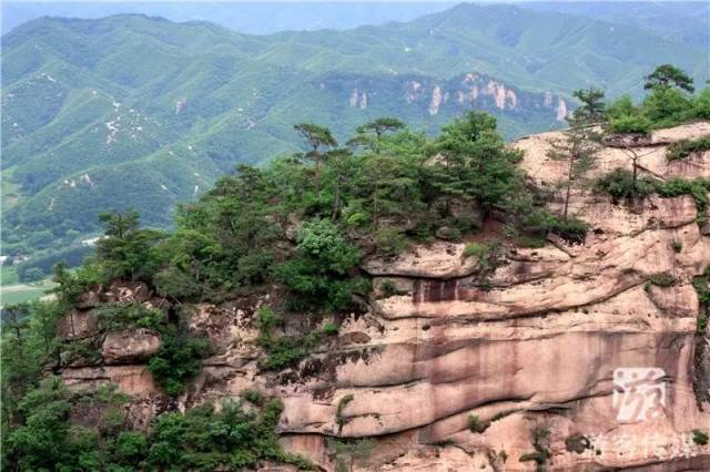 岫岩药山风景区