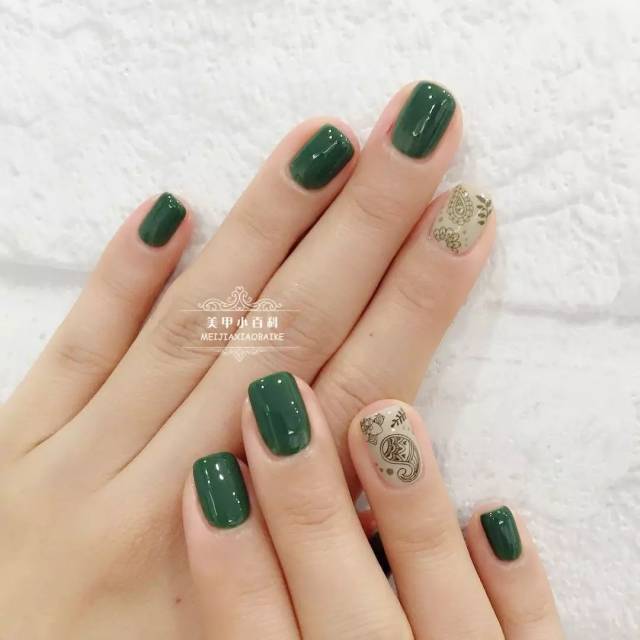 手黄做什么颜色的美甲最好看?