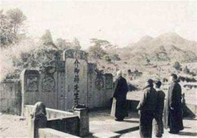 蒋介石败走台湾在大陆时留下的最后影像