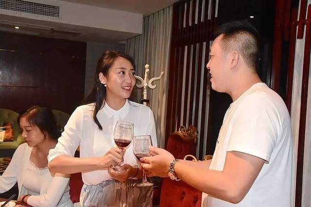 深受人民的喜爱 fb2bc23ae5594985ac568475f58218e1.jpeg