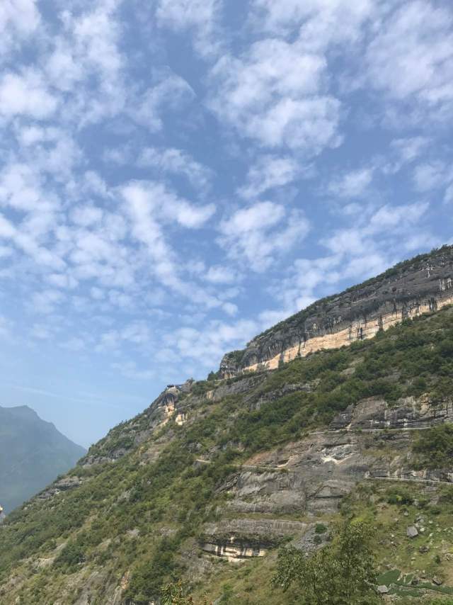 横看成林侧成峰(五峰县)