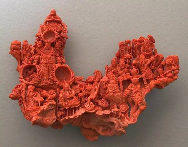 中国人走私100斤琥珀,在俄罗斯被抓,将判刑7年!违法的东西不能