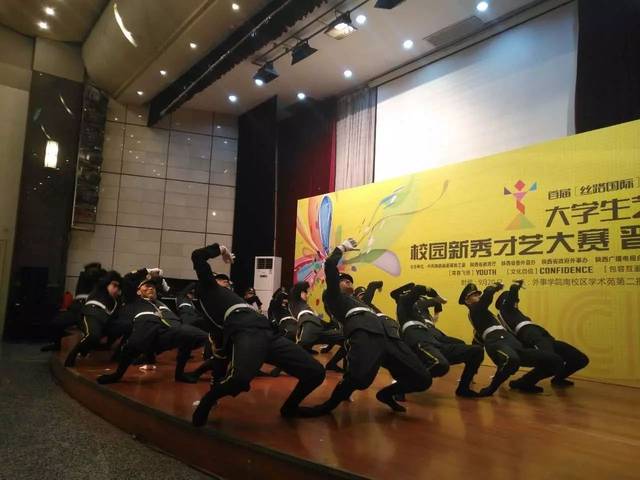 校园艺术的“freestyle”居然在这里！