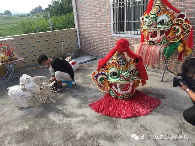 海陆丰狮艺爱好者受邀参与汕尾电视台《有话直