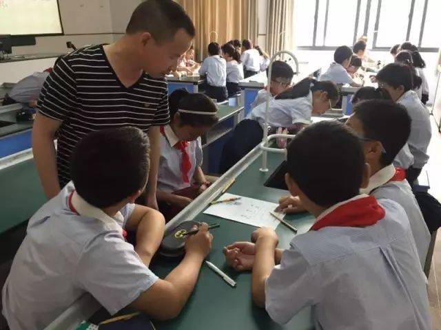 【美丽教师】受降小学:美丽教师勤耕耘