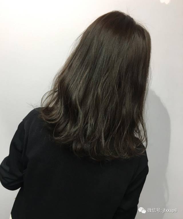 如何自己烫凌乱纹理 789a8ce5765a4f9ab917055ec073e484.jpeg