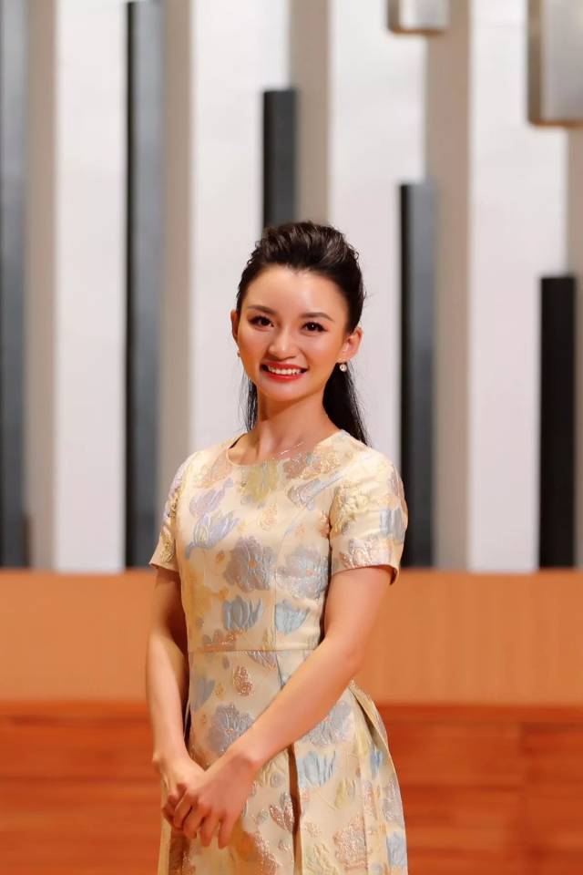 湖南省青年女歌唱家